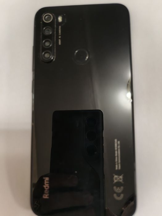 Продам телефон Redmi not 8.  4/64