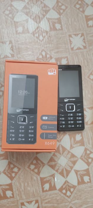 Смартфон Самсунг J1