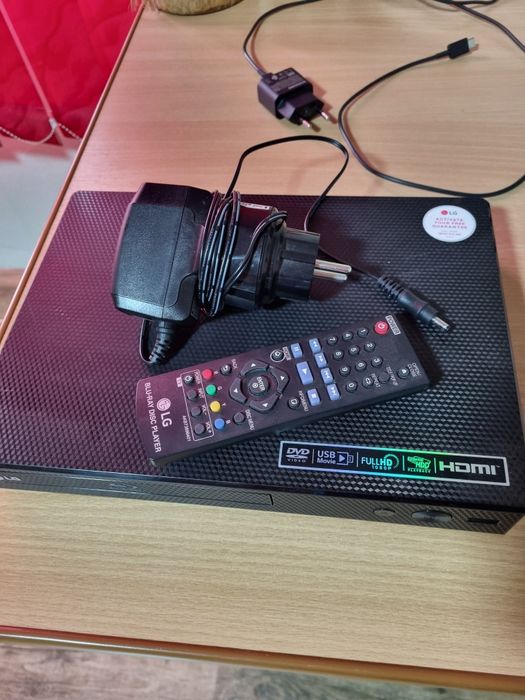 Blu-ray Player LG BP250 Full HD (cu Telecomandă și Alimentator)