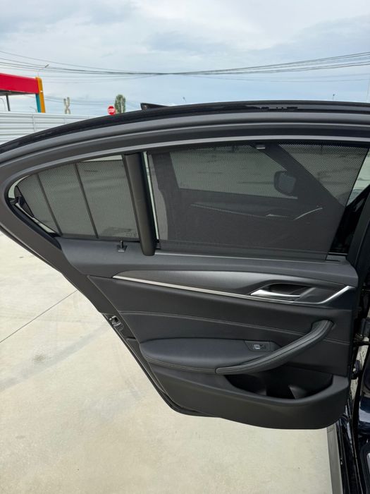 BMW 530e / M SPORT / Plug-in / X-Drive / Matrix / Camere 360