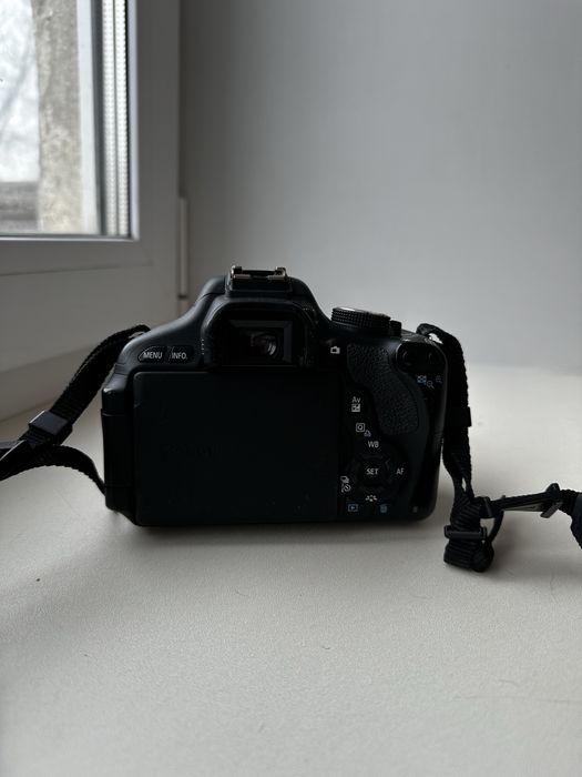 Canon eos 600 d + kit 18-55