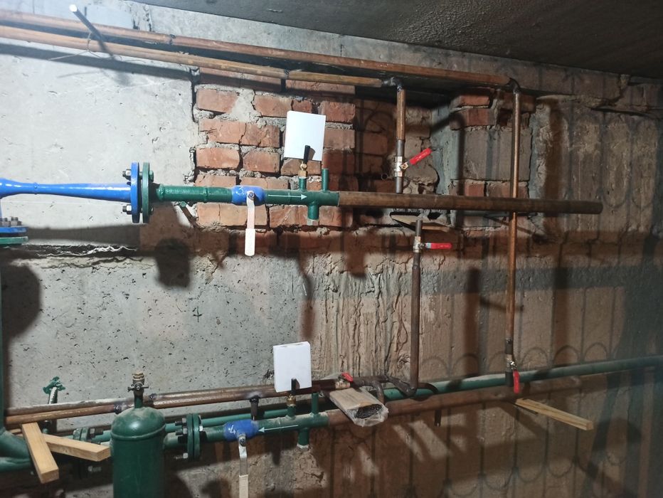 Сварщик      Сантехник    резчик