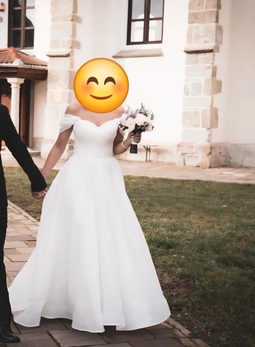 Vând Rochie de Mireasă superbă