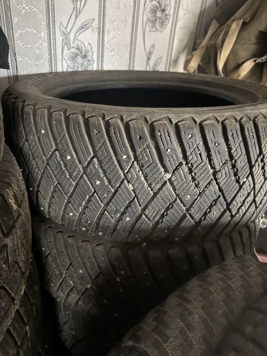 Продам резину 225/50/R17