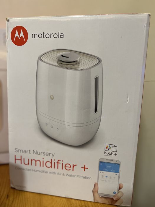 Комплект Motorola Smart Nursery 7 (бебефон, овлажнител, лампа, кантар)
