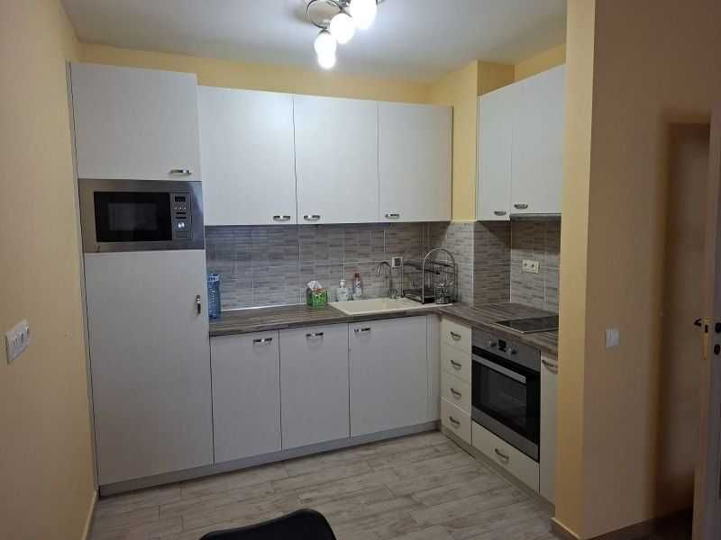 Дава се под наем Двустаен апартамент в София, Бъкстон - 62 кв.м за 700 € - Снимка #1