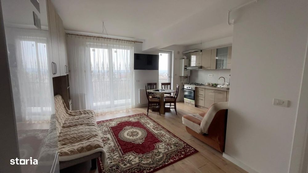 Apartament 2 Camere - Transformat In 2 Locuinte Independente