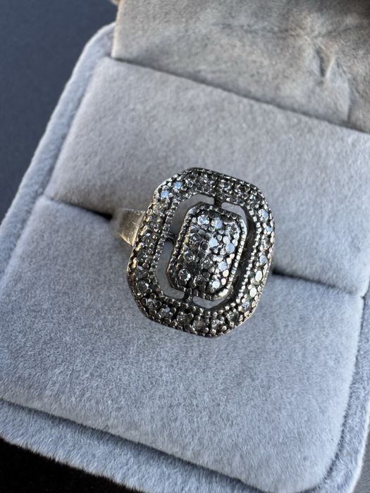 Inel din argint si diamante