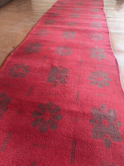 Продам ковровую дорожку