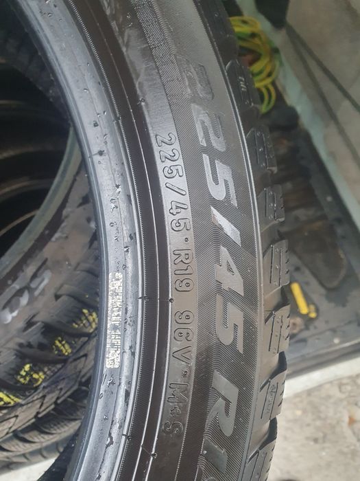 Гуми 225/45/19 рънфлет