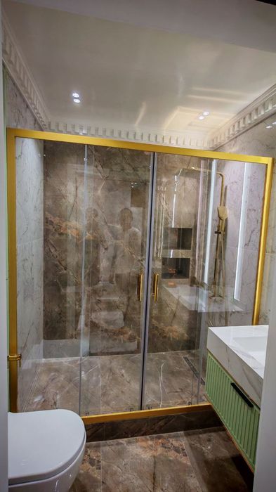 Душевые кабины и стеклянные перегородки
