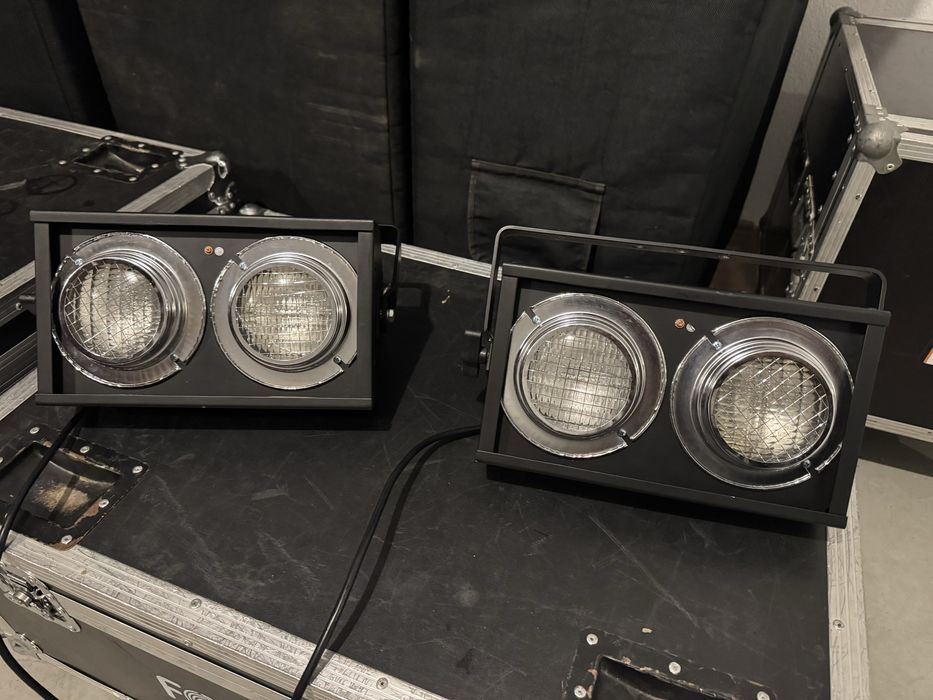 Vand 2 buc Showtec Stage Blinder 2