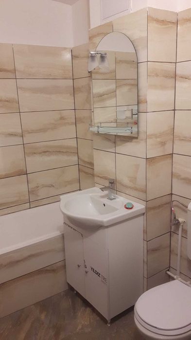 Apartament decomandat 2 camere+living,direct proprietar,zona buna