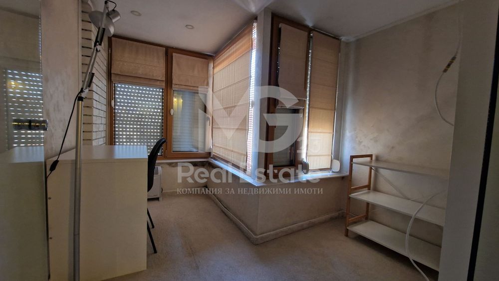 Продава се Тристаен апартамент в Пловдив, Кършияка - 120 кв.м за 2834 €/кв.м - Снимка #10