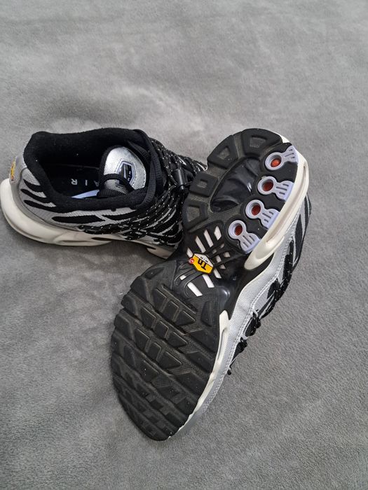 Маратонки NIKE AIR Tn номер 37