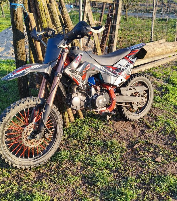 Vând kxd 125cc..