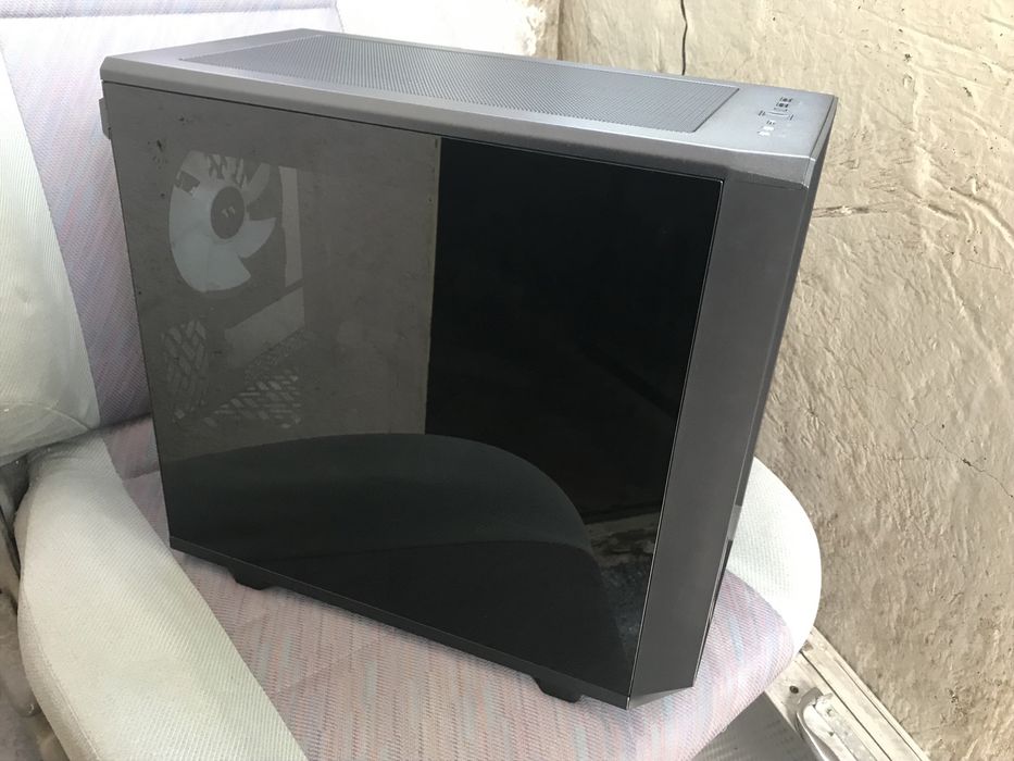 Кутия за компютър Fractal design Meshify nano2 ITX