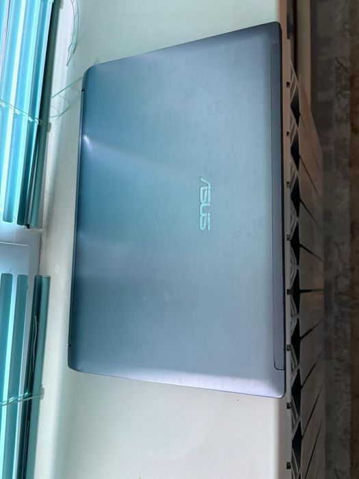 НоутAsusигравой!