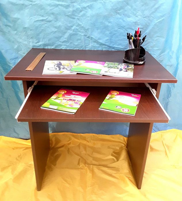 BIROURI Scolare SONOMA cu polita cu glisiere pt tastatura NOI  150 Lei