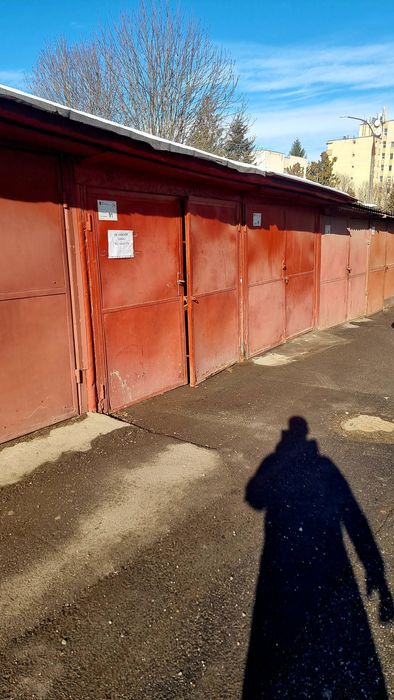 Garaj de vânzare