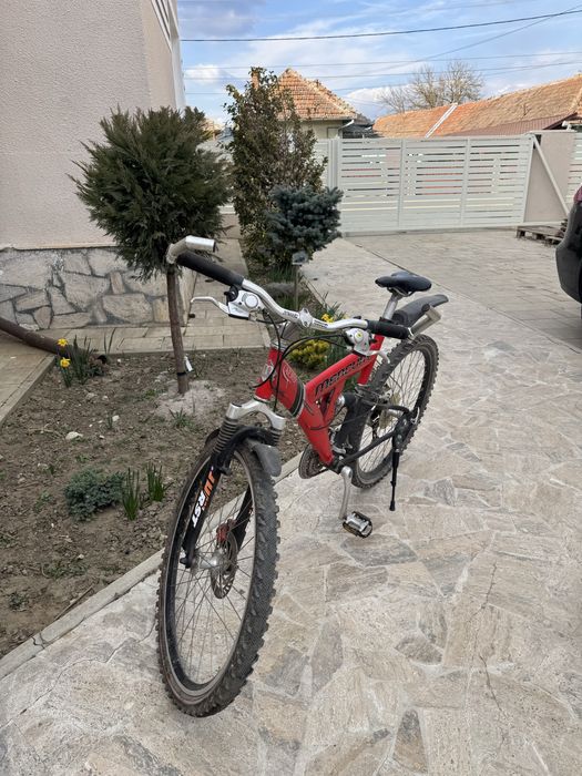 Vand biciclete mai multe modele