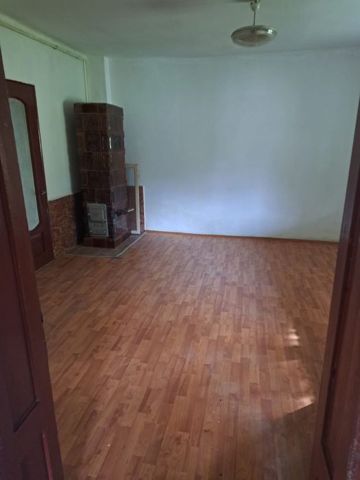 Casă + teren 1400 mp în Gâlgău, Sălaj – 3 camere, anexe, zonă verde, 2