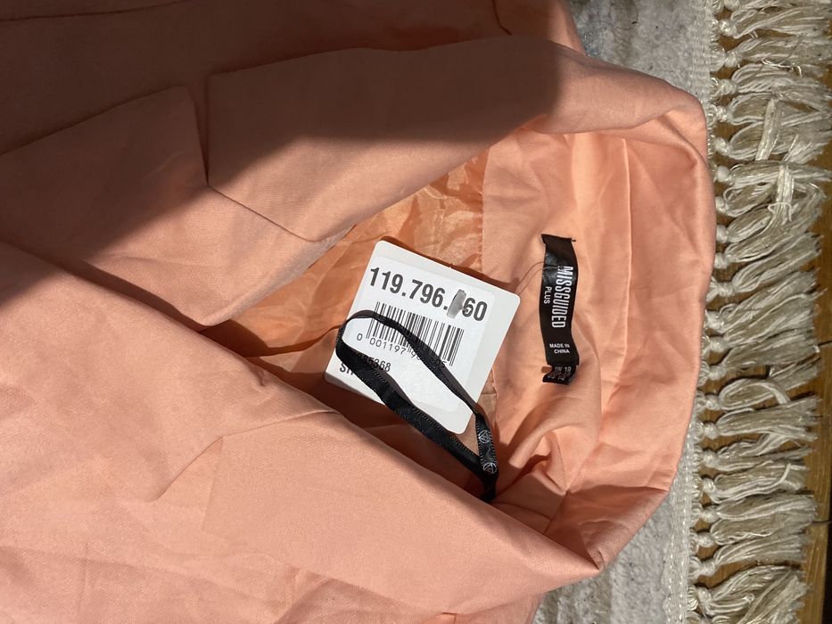 Дамско светло розово сако