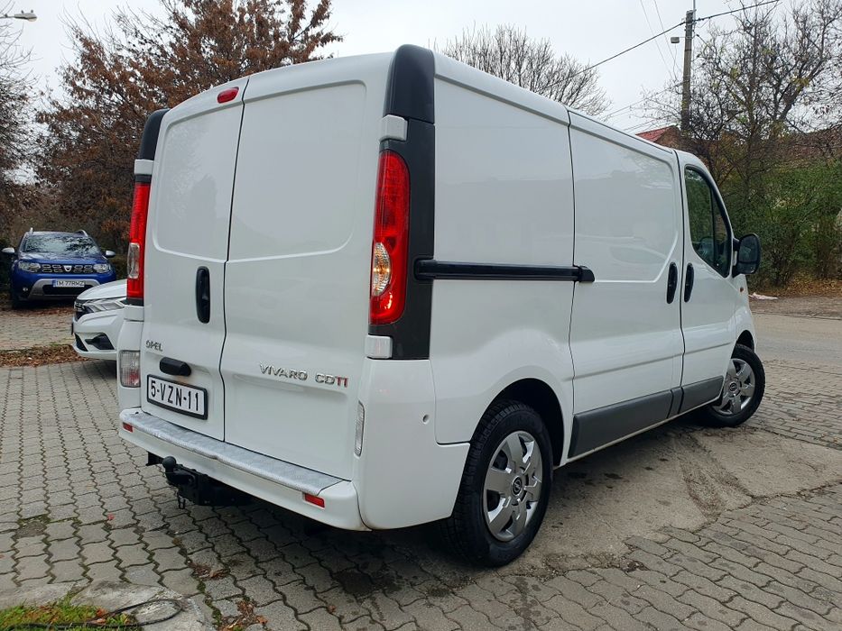 Opel Vivaro 2.0cdti 114cp 2013 euro 5 clima