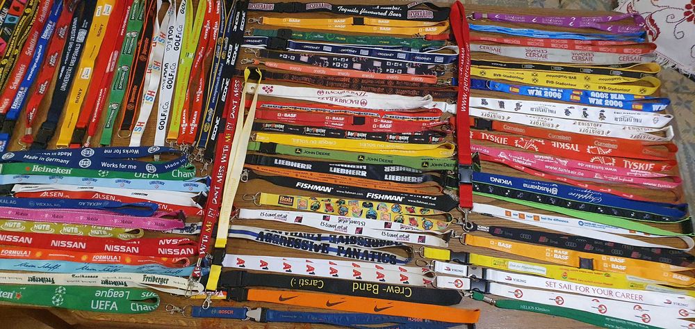 Колекция ключодържатели 336 + 71 връзки за ключове