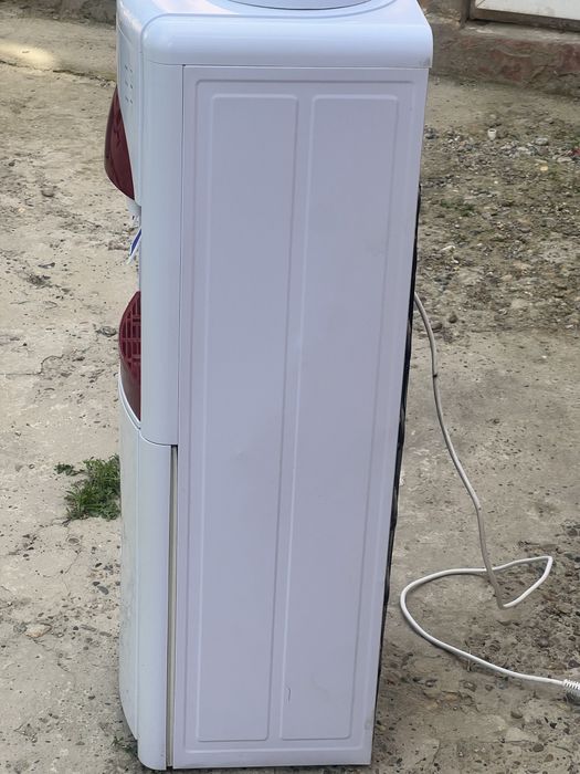 Кулер для воды 2 режима с охлаждением и горячем можно выключить