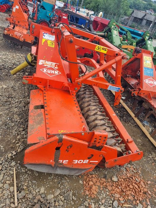 Freza Grapa Rotativa Kuhn HRB 302D