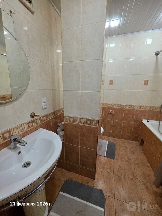 Продаётся своя квартира на Ц-2, 3в2/2/4