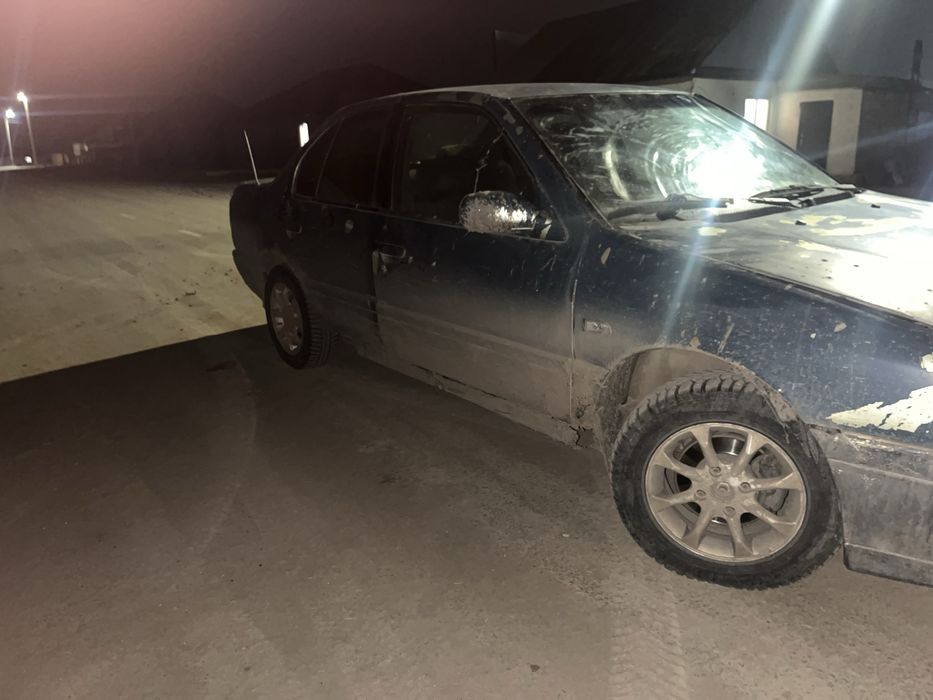 Продам нисан примера