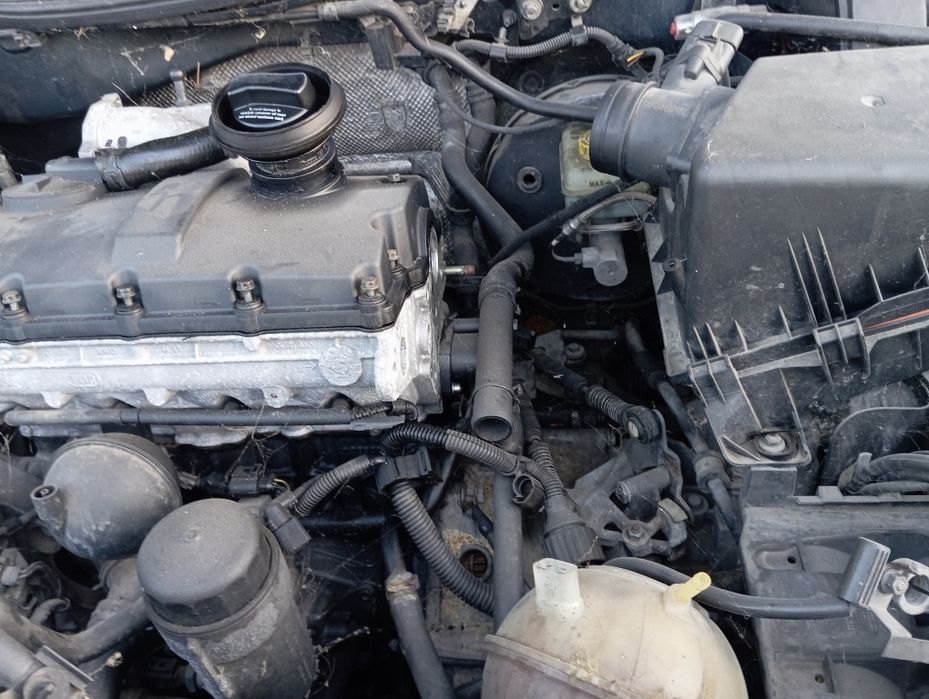 Продавам Голф 4 1.9 116 6 скорости На Части