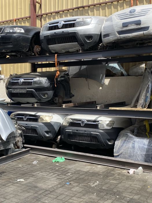 Капот на Рено Дастер Renault Duster