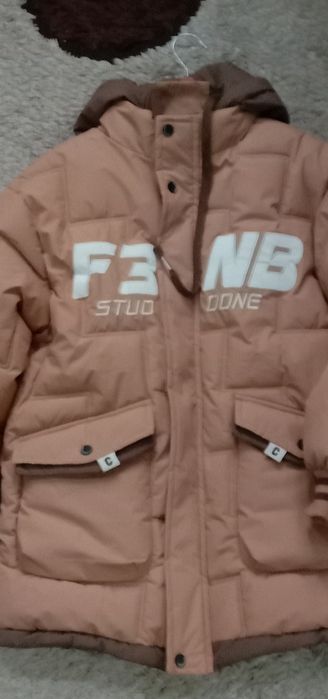Продаю теплую куртку для мальчика
