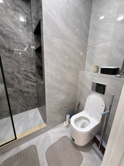 Сдам в Новостройке ул. Бабура, 2х комнатную с закр. Паркингом.