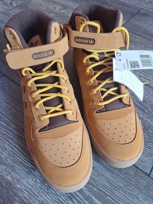 Adidas  Adidas adidas