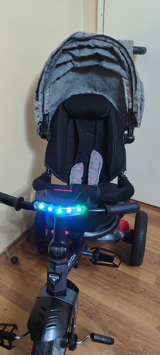 Byox Детска триколка с родителски контрол 360 градуса Tornado сив

Под