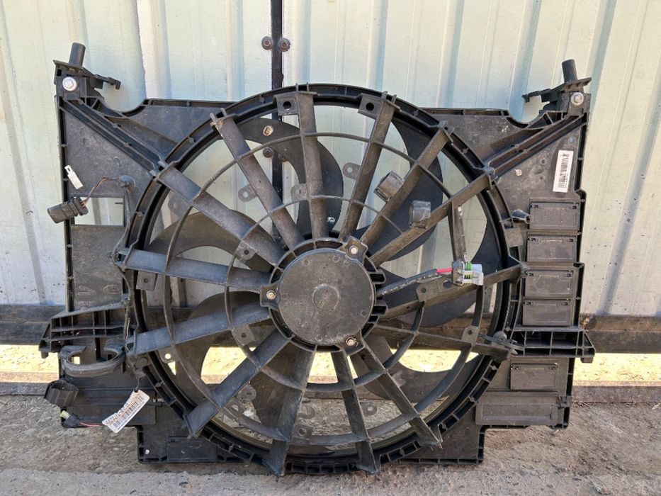 Dezmembrez Dezmembrari Velar Piese Range Rover Velar Europa 2.0 L560