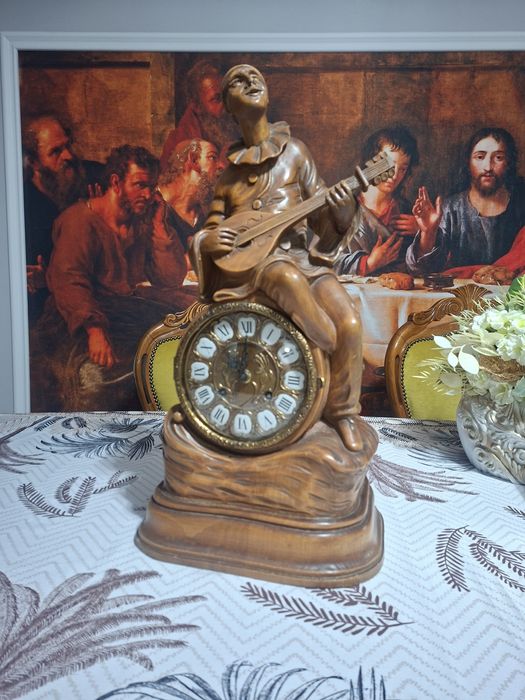 Sculptura lemn ceas mecsnic