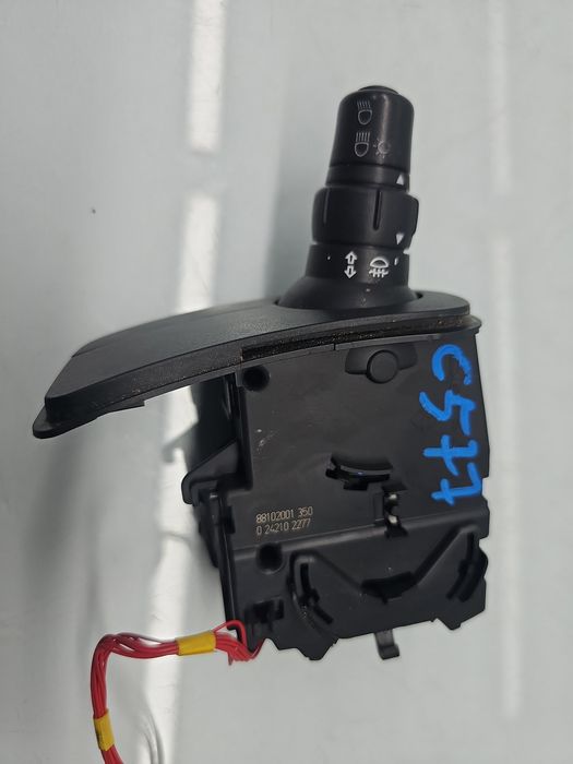 Maneta semnalizare Renault Kangoo 2 [Fabr 2008-prezent] 88102001