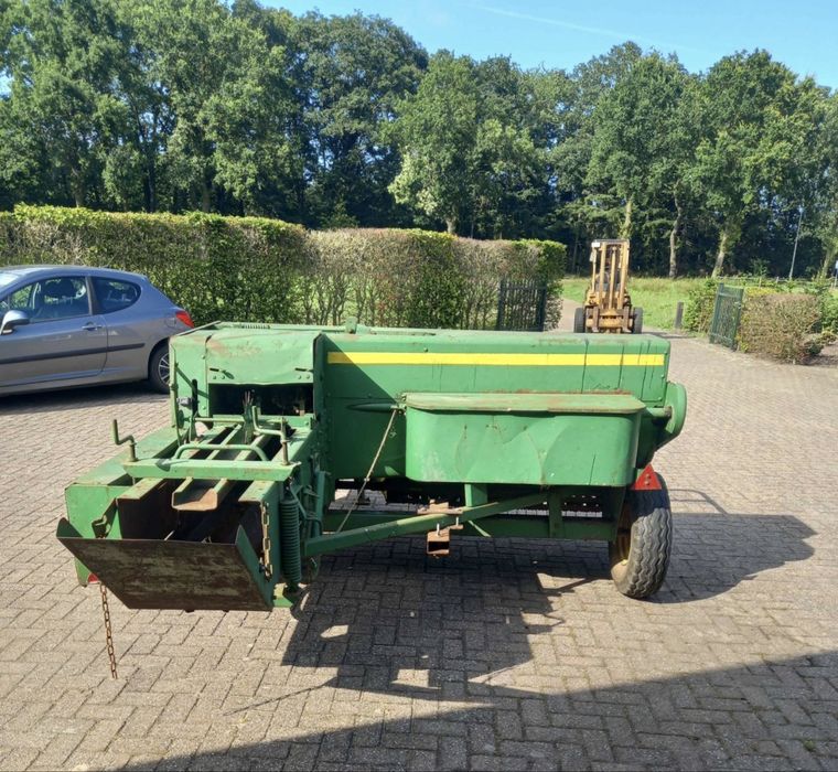 Vand balotieră john deer 342