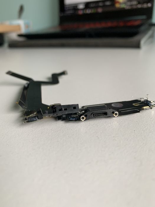 Оригинален порт за зареждане iphone 14 pro max