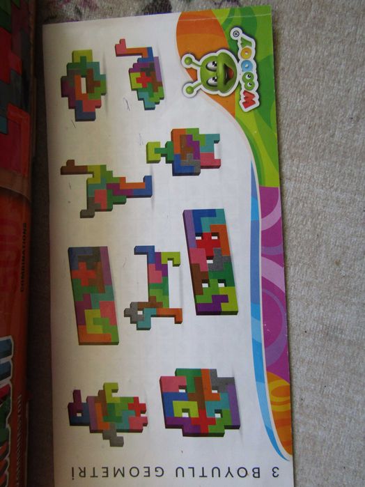 Дървена масичка за чай и дървена игра