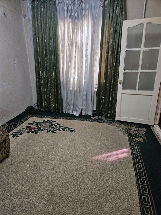 Ковёр б/у размер 6×5 и палас б/у размер 2×3