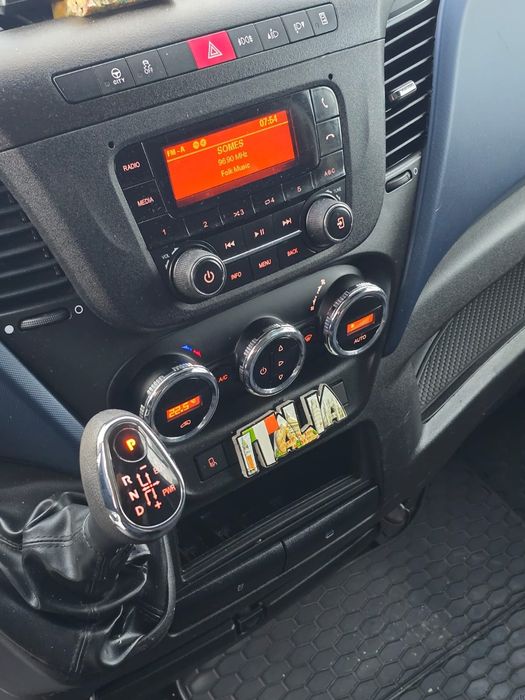 Vând Iveco Daily 50C  18 detarat 3,5t