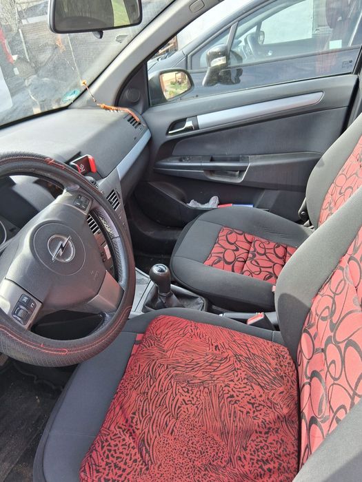 Vând Opel Astra H