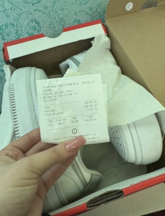 Adidasi Nike Court Vision Alta