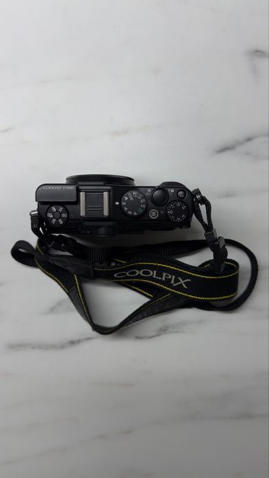 Nikon Coolpix P7000